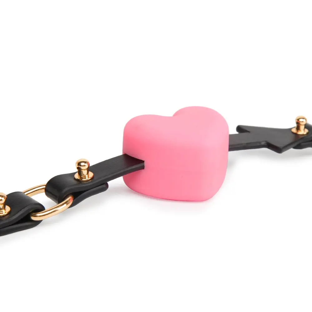 Detailed view of the hardware and strap on the SM4134 BDSM Heart Ball Gag.