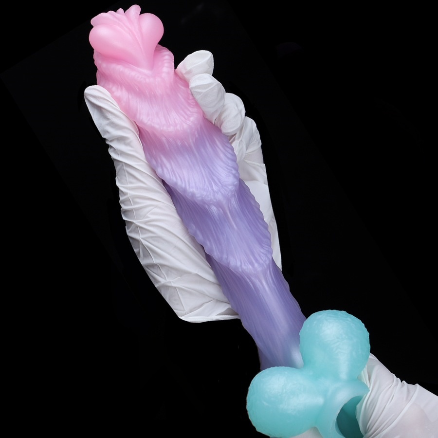 FD5141 Honeybee Realistic Dildo detailed glans and textured head close view